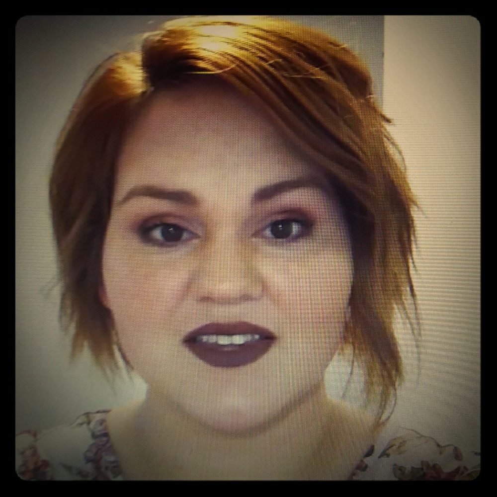 Meet your Posher, Crystal
